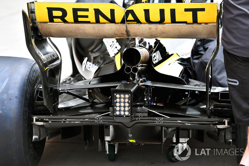 Задняя часть Renault RS18
