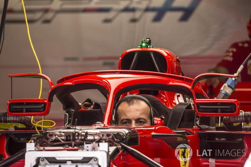 Система Halo и зеркала заднего вида Ferrari SF71H