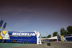 Camion Michelin nel paddock