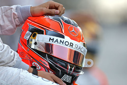 Helm von Esteban Ocon, Manor Racing