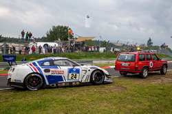 Crash voor #24 Team Zakspeed, Nissan GT-R Nismo GT3: Marc Gassner, Florian Strauß, Tom Coronel