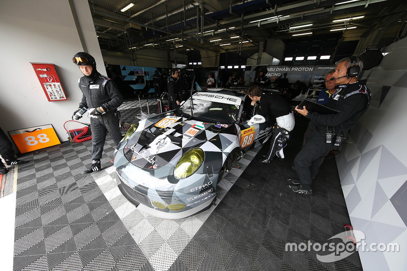 #88 Proton Racing, Porsche 911 RSR