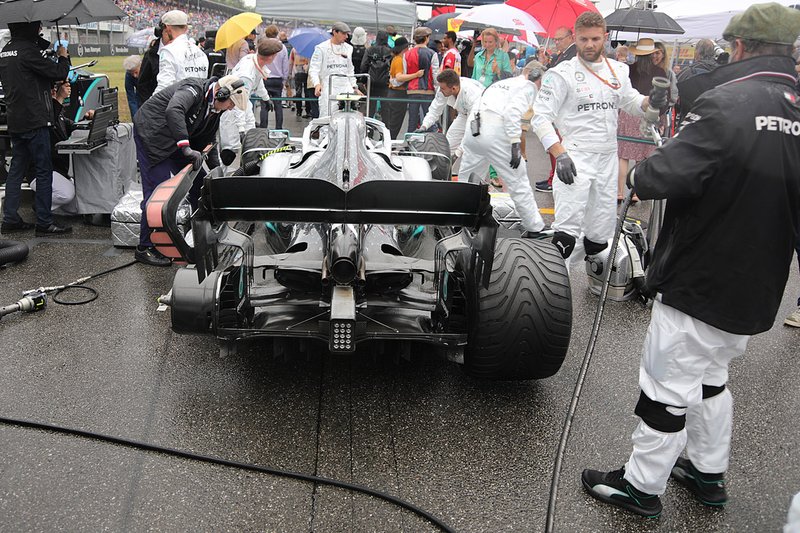 Mercedes AMG F1 W10