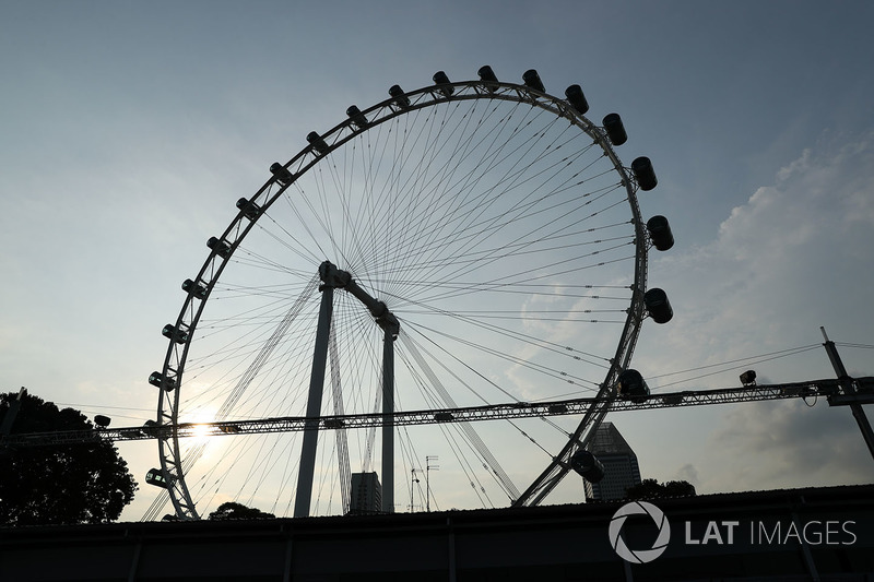 Singapore Flyer