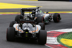 Ніко Хюлькенберг, Sahara Force India F1 VJM09 випереджає товариша по команді Серхіо Переса, Sahara F