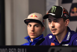 Maverick Viñales, Team Suzuki MotoGP; Jorge Lorenzo, Yamaha Factory Racing