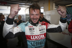 Pole postion per Jean-Karl Vernay, Audi Sport Leopard Lukoil Team Audi RS 3 LMS