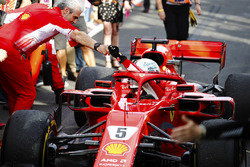Yarış galibi Sebastian Vettel, Ferrari ve Maurizio Arrivabene, Ferrari Takım Patronu