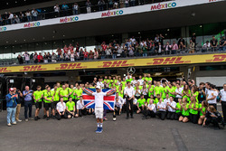2017 World Champion Lewis Hamilton, Mercedes AMG F1