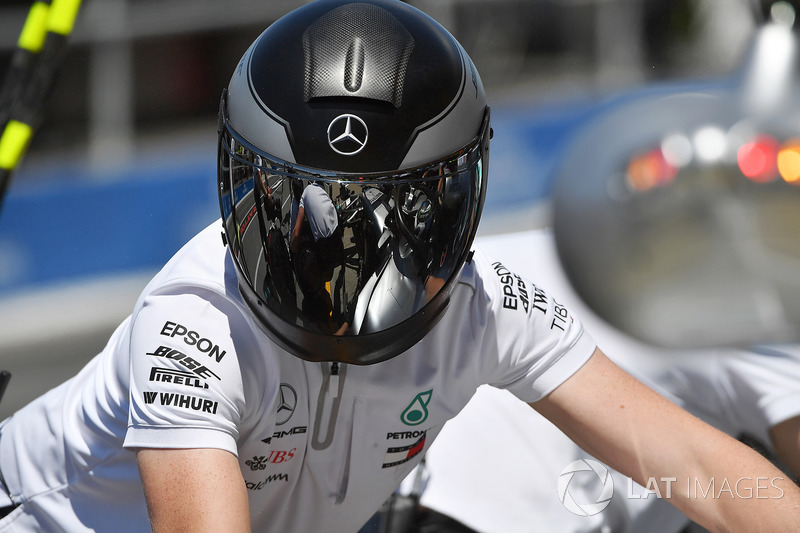 Mercedes AMG F1 mechanic