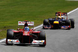 Fernando Alonso, Ferrari F2012, Sebastian Vettel, Red Bull Racing RB8