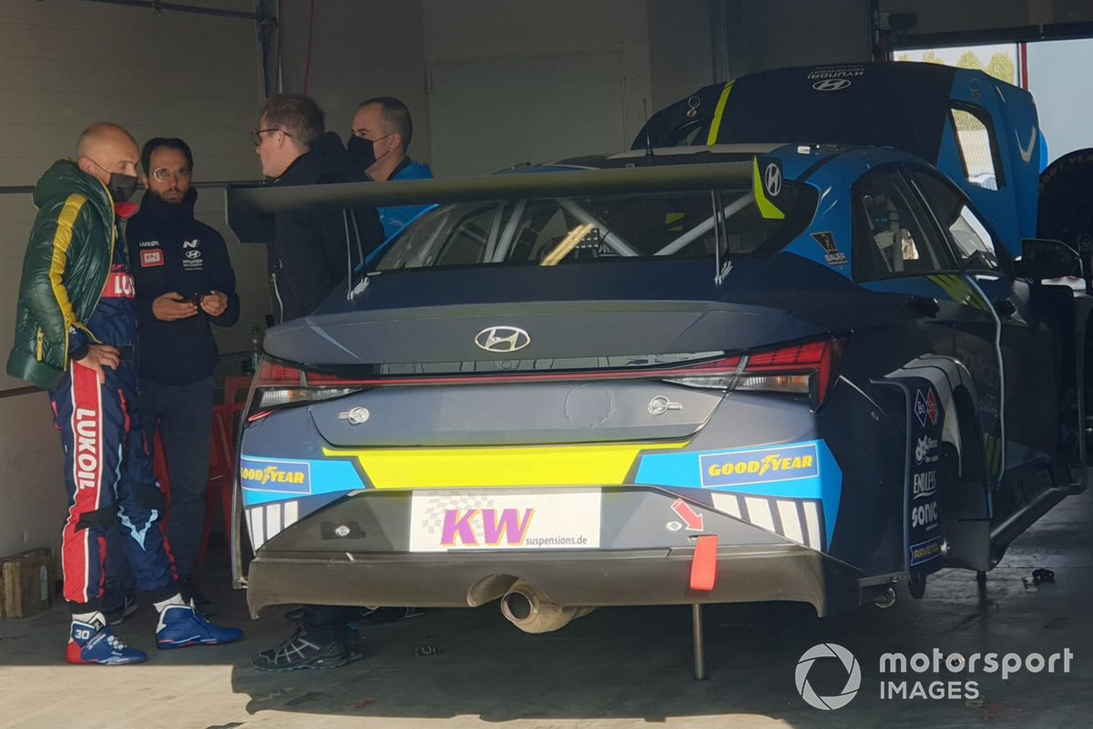 Gabriele Tarquini, Pietro Speronello, Nicola Baldan e Andreas Gummerer, Hyundai Elantra N TCR