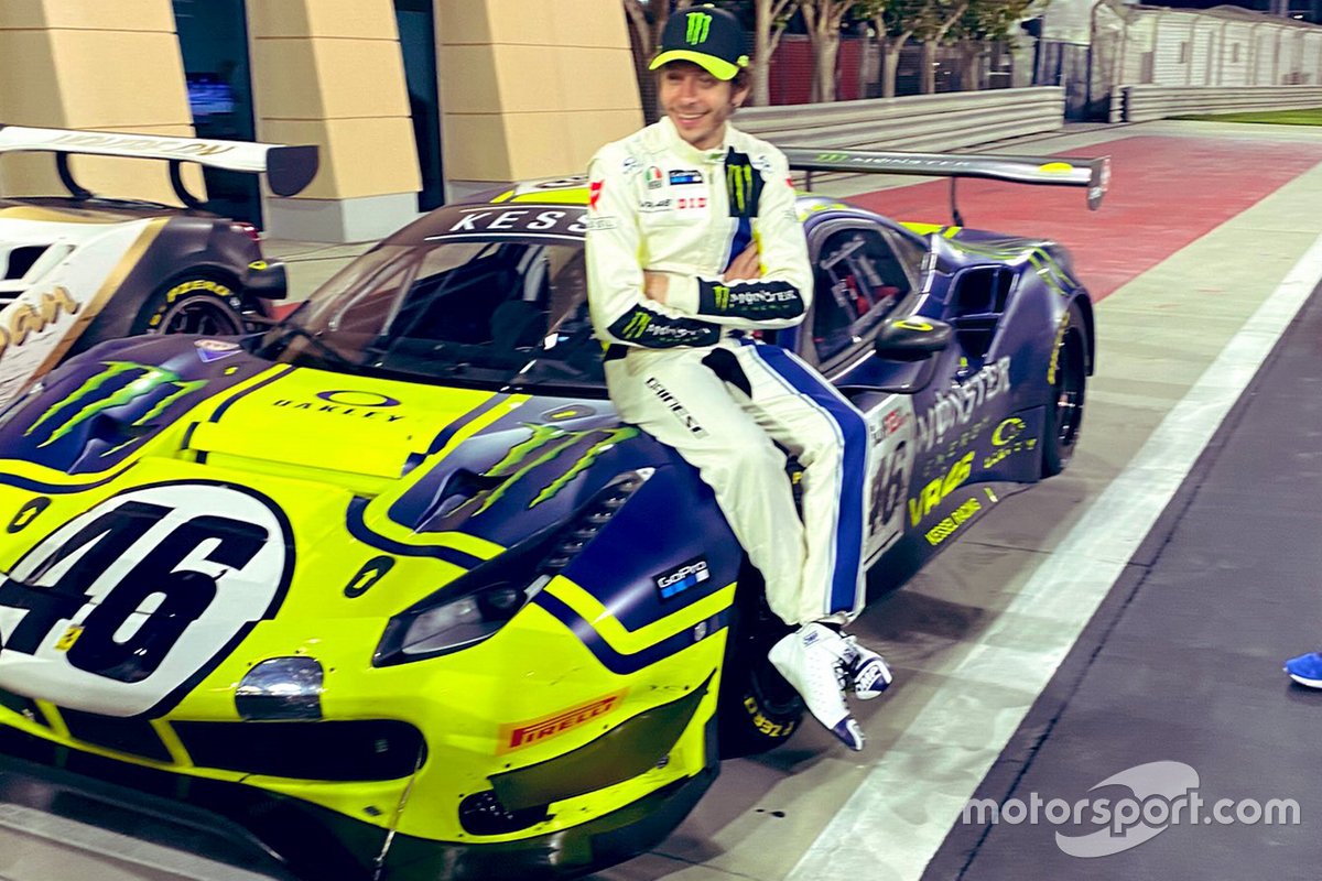 Tauscht Rossi bald dauerhaft die Yamaha M1 gegen den Ferrari 488 GT3?