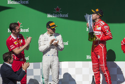 Podyum: Yarış galibi Sebastian Vettel, Ferrari, 2. Valtteri Bottas, Mercedes AMG F1, Giuseppe Vietin