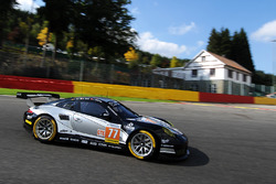 #77 PROTON Competition, Porsche 911 RSR: Крістіан Рід, Маттео Кайролі, Жоель Каматьяс