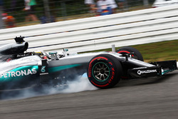 Льюіс Хемілтон, Mercedes AMG F1 W07 Hybrid