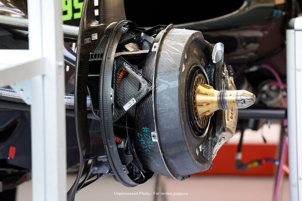 Alfa Romeo Racing C43 detalle del tambor de freno