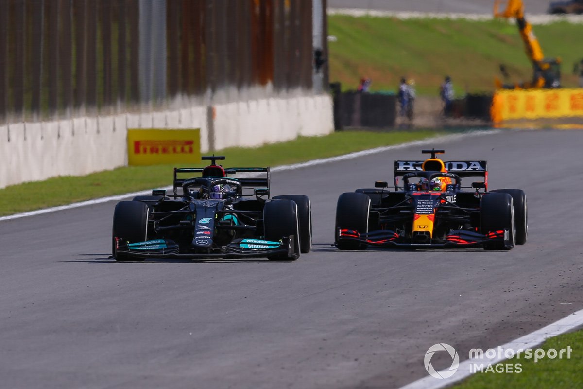 Lewis Hamilton, Mercedes W12, Max Verstappen, Red Bull Racing RB16B