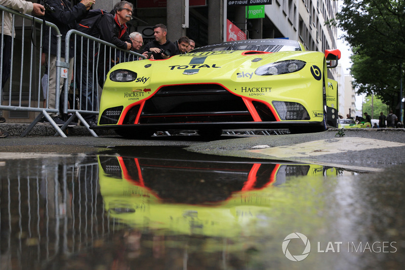 #95 Aston Martin Racing Aston Martin Vantage AMR