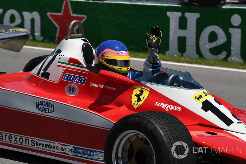 Jacques Villeneuve, guida la Ferrari 312T3 1978 del padre, vincitrice in Canada