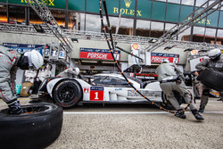 Boxenstopptraining beim #1 Porsche Team, Porsche 919 Hybrid: Timo Bernhard, Mark Webber, Brendon Har