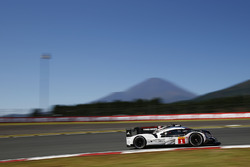 #1 Porsche Team Porsche 919 Hybrid: Тімо Бернхард, Марк Веббер, Брендон Хартлі