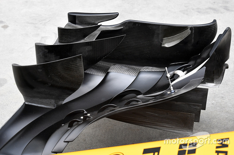 Renault Sport F1 Team RS17 ön kanat detay