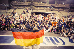 Nico Rosberg, Mercedes AMG F1, achter de schermen