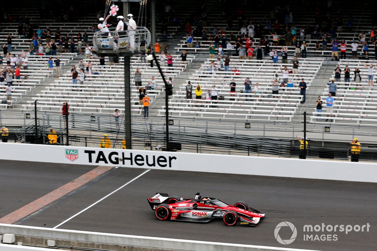 Race winner Rinus VeeKay, Ed Carpenter Racing Chevrolet