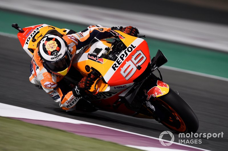 Beim Saisonauftakt in Losail kam Lorenzo mit Schmerzen auf P13 ins Ziel