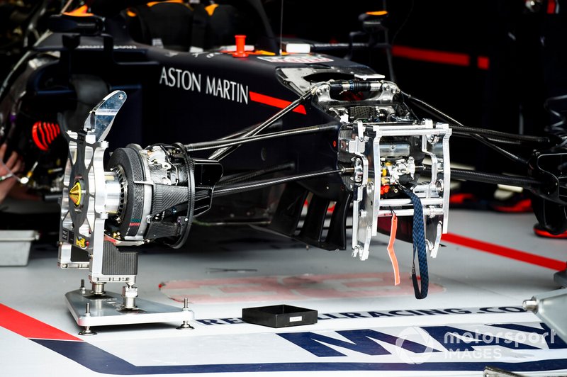 Red Bull Racing RB15 front suspension