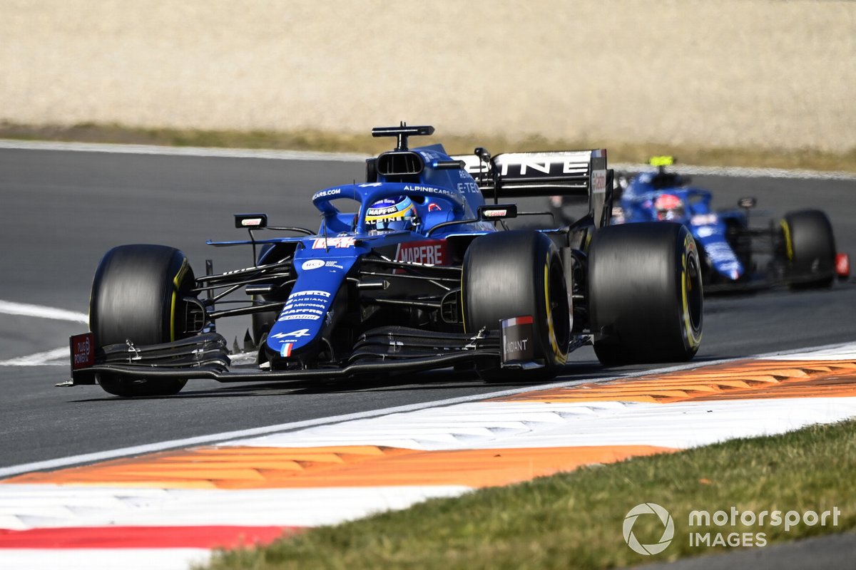 Fernando Alonso, Alpine A521, Esteban Ocon, Alpine A521