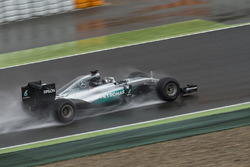 Nico Rosberg, Mercedes F1 Team test met de banden van Pirelli voor 2017