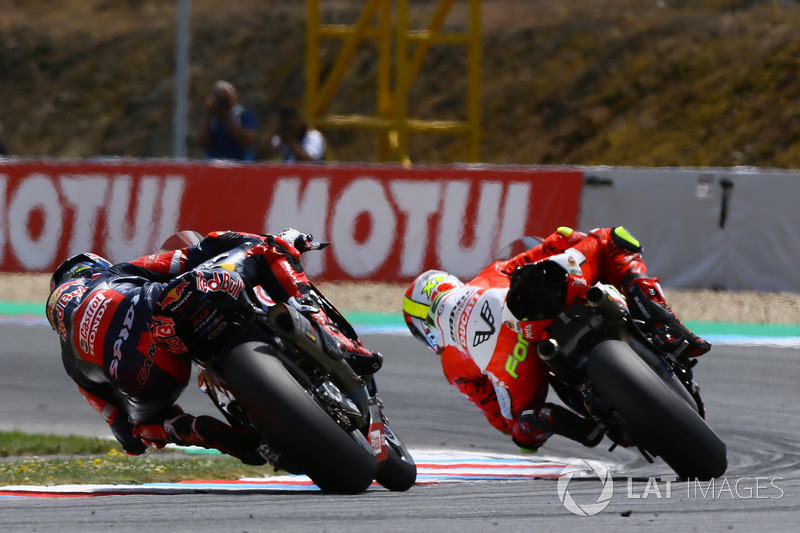 Leon Camier, Honda WSBK Team, Xavi Fores, Barni Racing Team