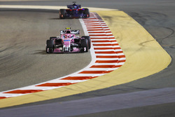 Естебан Окон, Force India VJM11 Mercedes, Брендон Хартлі, Toro Rosso STR13 Honda