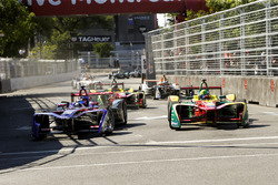 Jose Maria Lopez, DS Virgin Racing, con Lucas di Grassi, ABT Schaeffler Audi Sport