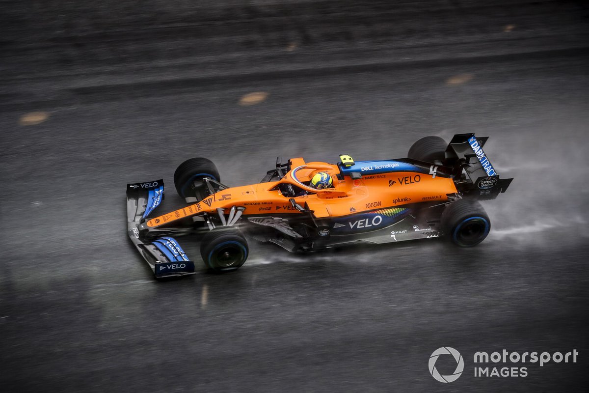 P9 (penalizado 3 posiciones) Lando Norris, McLaren MCL35