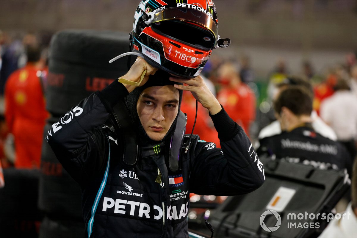 Pembalap muda Inggris, George Russell, tampil impresif dengan Tim Mercedes-AMG Petronas saat menggantikan Lewis Hamilton dalam GP Sakhir 2020.