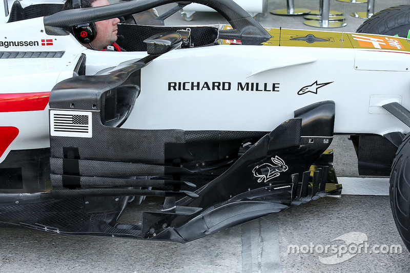 Haas F1 Team VF-18 detalle de la barcaza