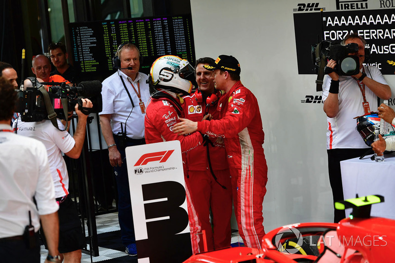 Yarış galibi Sebastian Vettel, Ferrari, 3. sıra Kimi Raikkonen, Ferrari