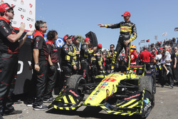 Yarış galibi Sébastien Bourdais, Dale Coyne Racing with Vasser-Sullivan Honda