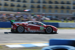 #63 Scuderia Corsa Ferrari 488 GT3: Christina Nielsen, Alessandro Balzan, Matteo Cressoni