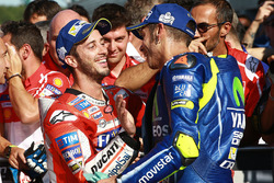 Andrea Dovizioso, Ducati Team, Valentino Rossi, Yamaha Factory Racing