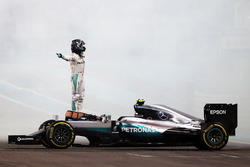 Nico Rosberg, Mercedes AMG F1 W07 Hybrid celebrates his second position and World Championship at the end of the race