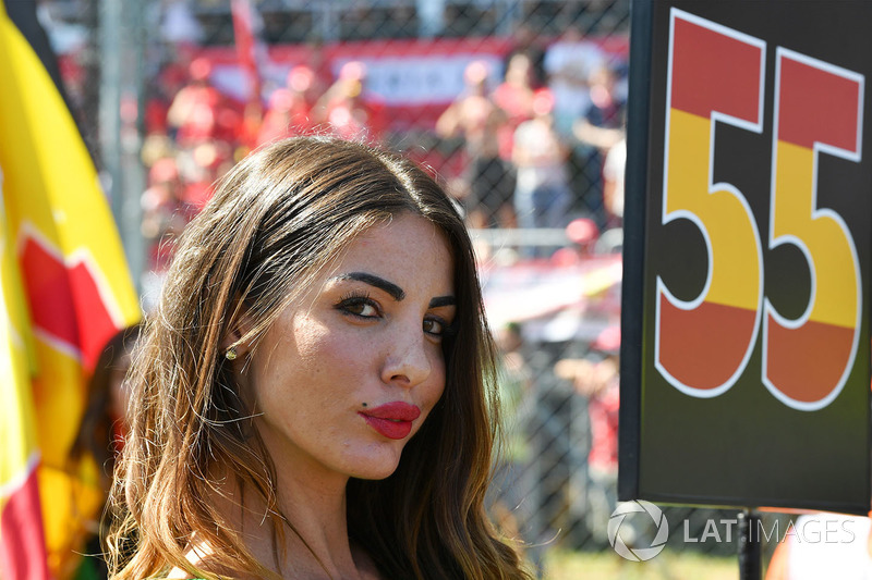 Grid girl