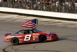 1. Dale Earnhardt Jr., Dale Earnnhardt Incorporated Chevrolet
