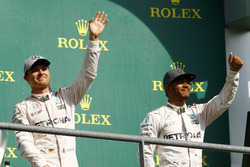 Podium: Race winner Nico Rosberg, Mercedes AMG F1, third place Lewis Hamilton, Mercedes AMG F1