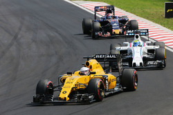 Кевін Магнуссен, Renault Sport F1 Team RS16