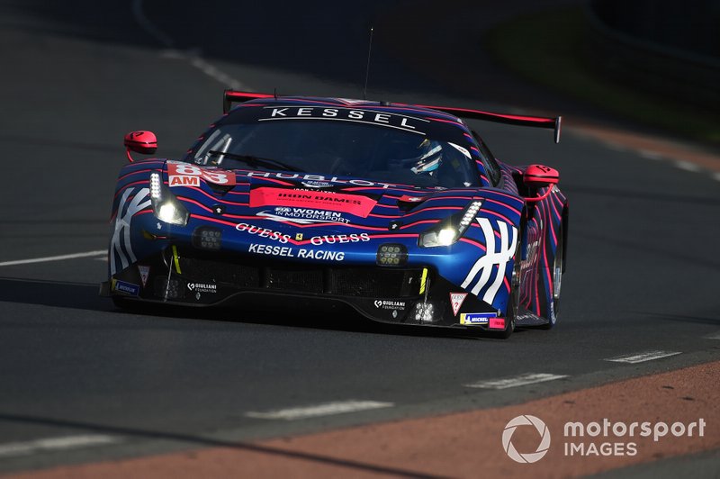 #83 Kessel Racing Ferrari 488 GTE: Manuela Gostner, Rahel Frey, Michelle Gatting