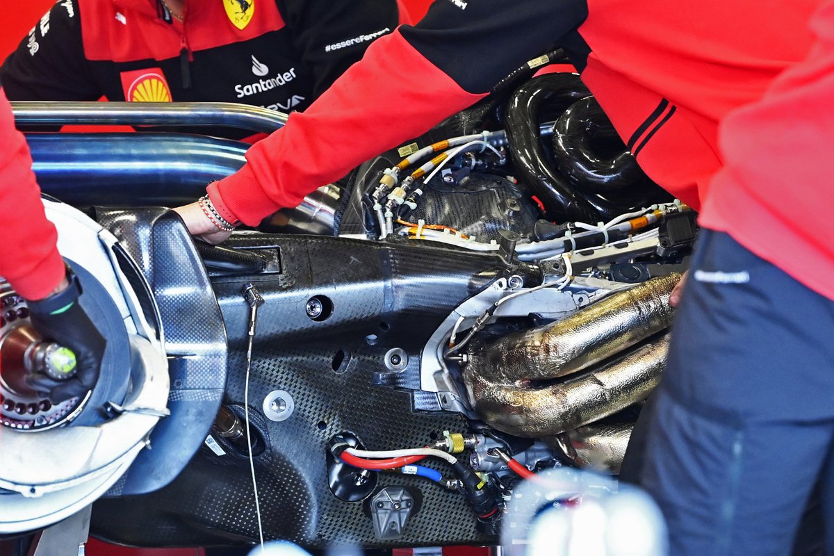 Detalle de la parte de la caja de cambios del Ferrari F1-75